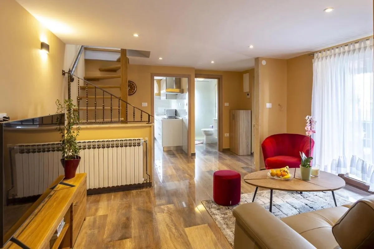 Villa Vita In Porec - Haus Fuer 6-8 Personen Kastelir 0*,  Croatia
