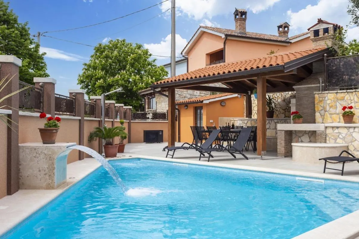 Villa Vita In Porec - Haus Fuer 6-8 Personen Kastelir Croatia