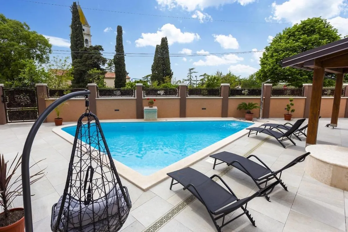 Villa Vita In Porec - Haus Fuer 6-8 Personen Kastelir Croatia