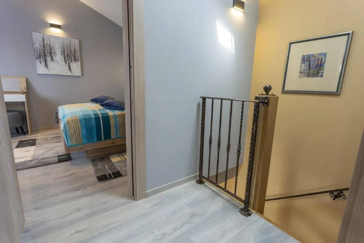 Villa Vita In Porec - Haus Fuer 6-8 Personen Kastelir Croatia